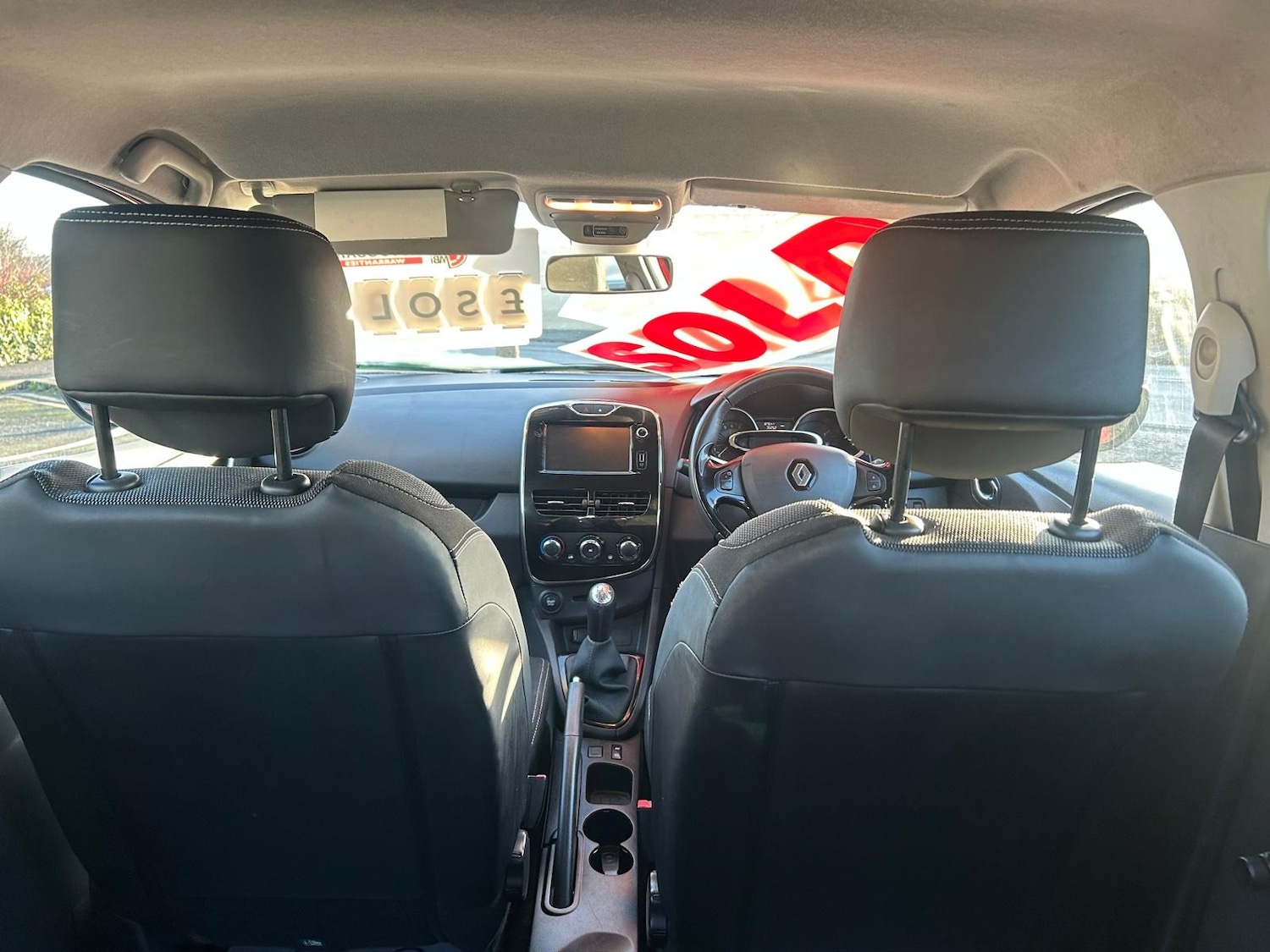 Used Renault Clio 2013 for sale - 77398445: Photo 12