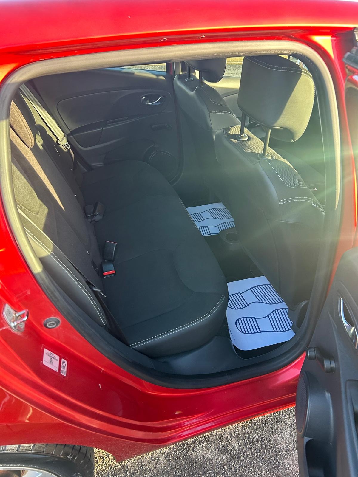 Used Renault Clio 2013 for sale - 77398445: Photo 14