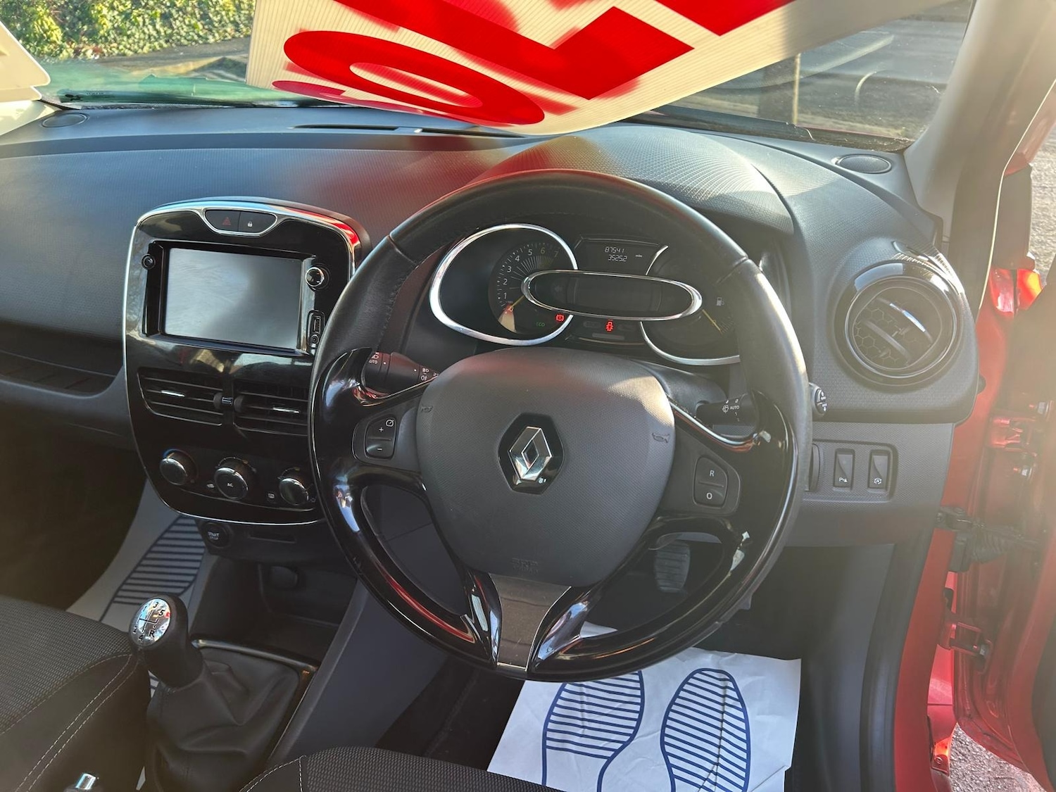 Used Renault Clio 2013 for sale - 77398445: Photo 16