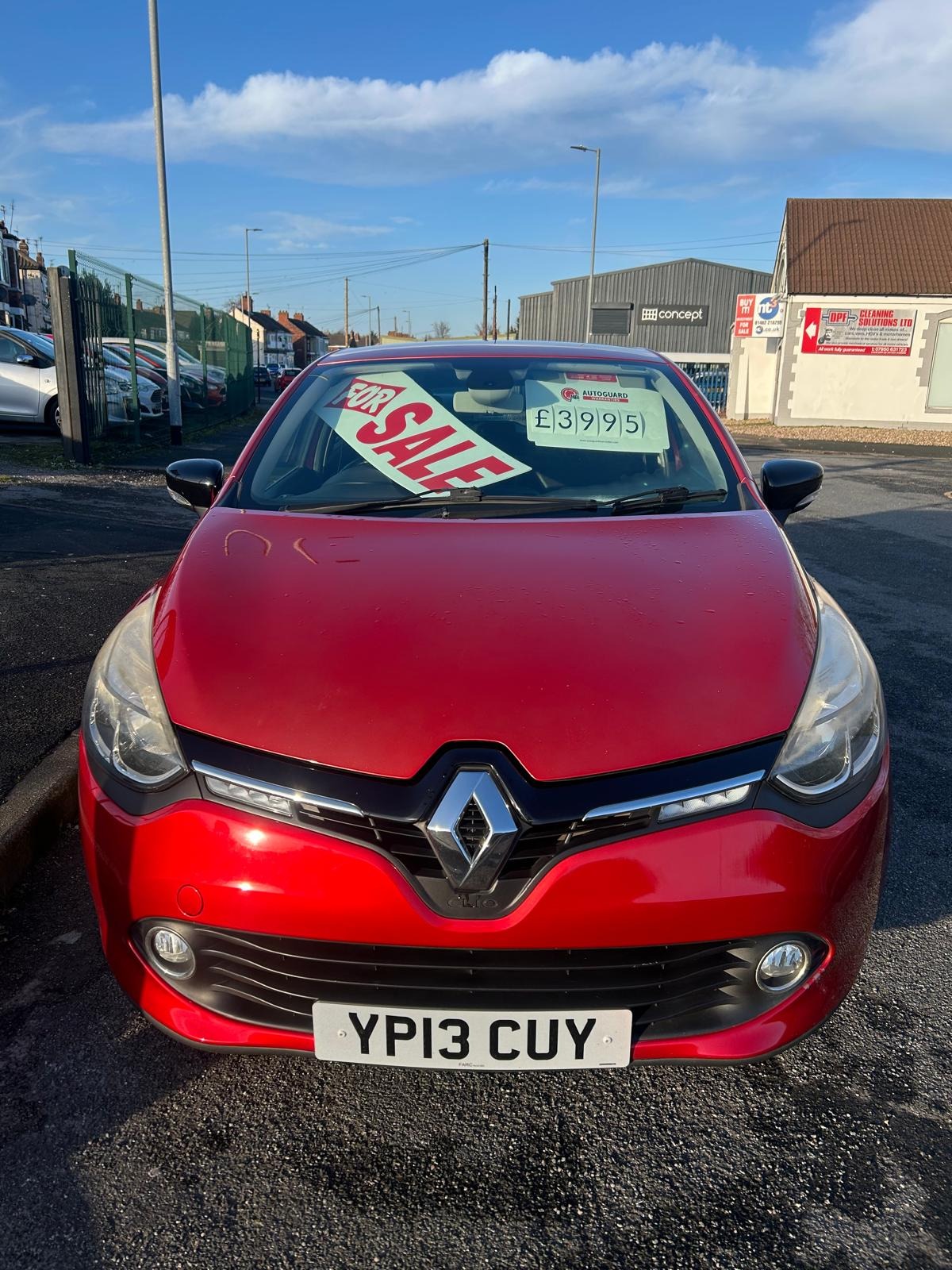Used Renault Clio 2013 for sale - 77398445: Photo 2