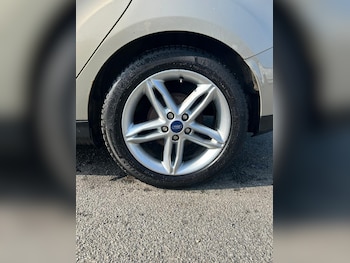 Used Ford Focus 2015 for sale - 77760279: Photo