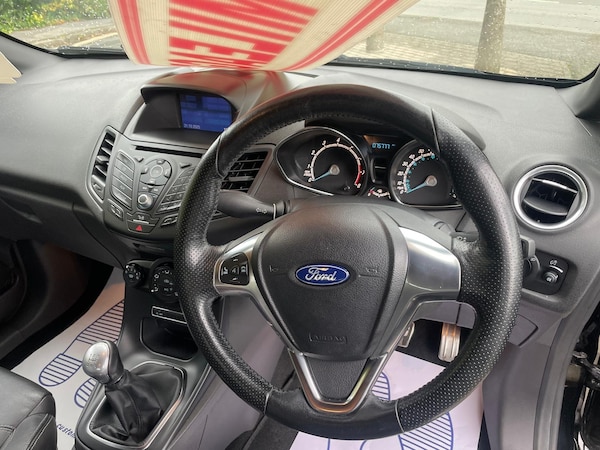 Used Ford Fiesta 2017 for sale - 76332059: Photo 11
