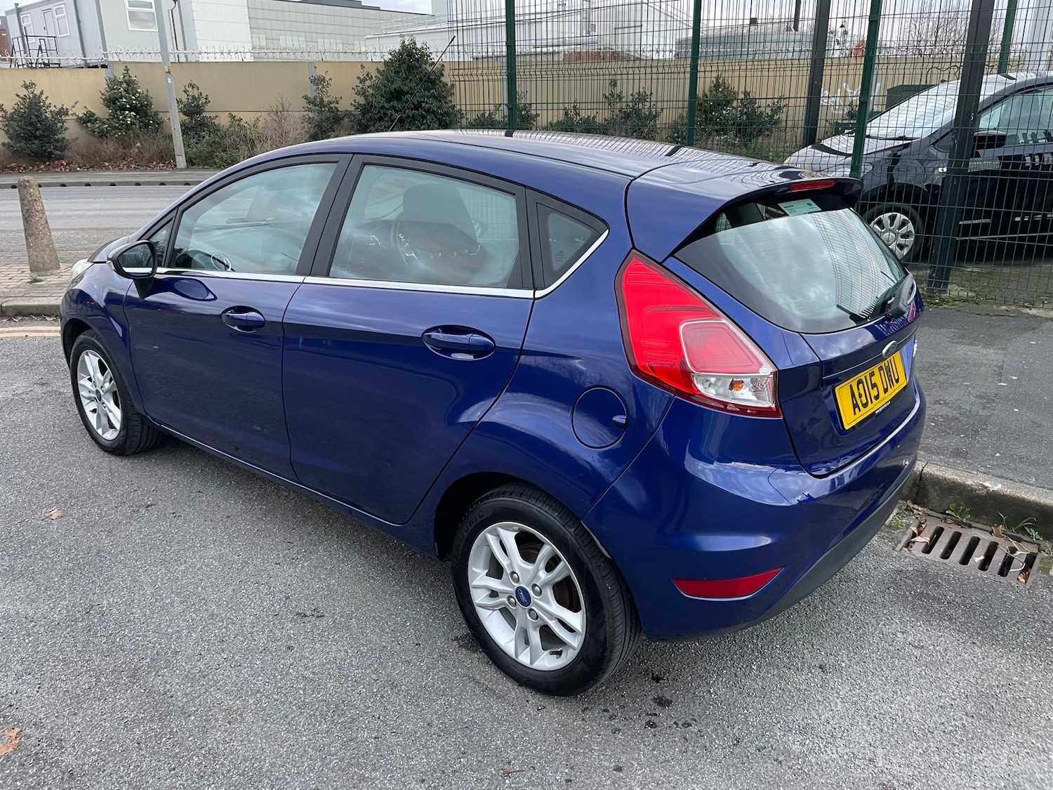 Used Ford Fiesta 2015 for sale - 76951021: Photo 2