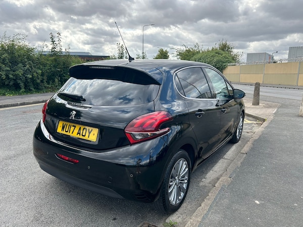 Used Peugeot 208 2017 for sale - 75545603: Photo 13