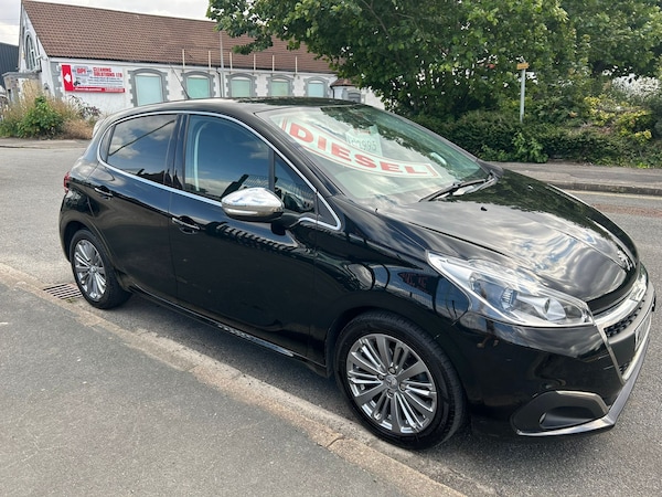 Used Peugeot 208 2017 for sale - 75545603: Photo 20