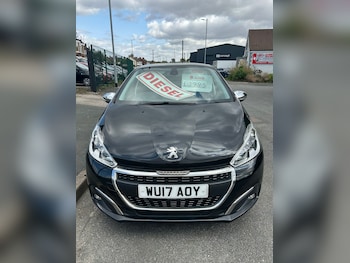 Used Peugeot 208 2017 for sale - 75545603: Photo