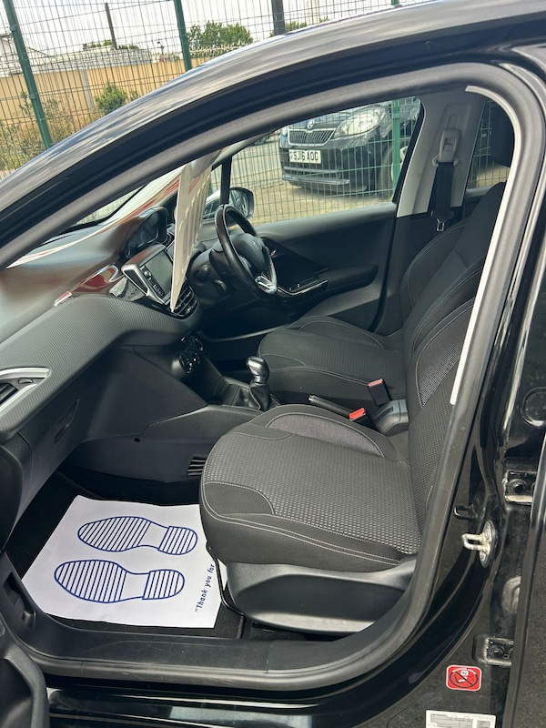 Used Peugeot 208 2017 for sale - 75545603: Photo 5
