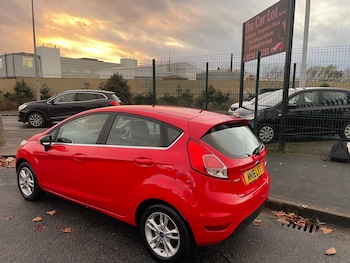 Used Ford Fiesta 2016 for sale - 76734395: Photo