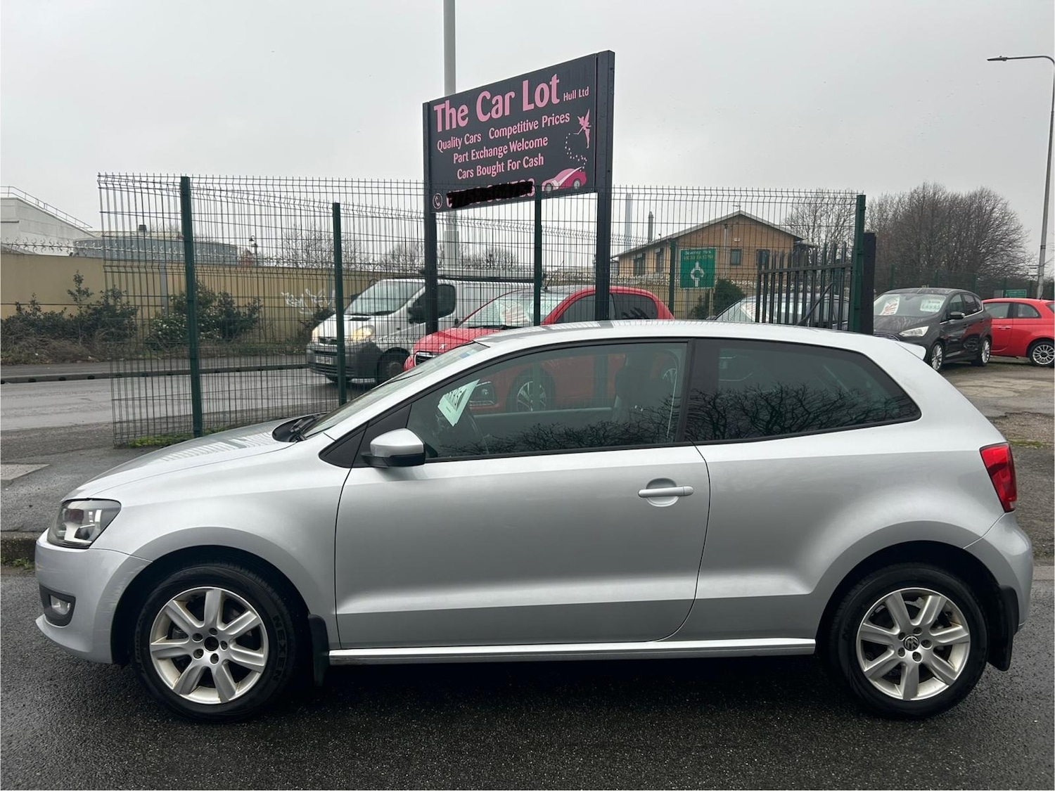 Used Volkswagen Polo 2014 for sale - 77516553: Photo 3