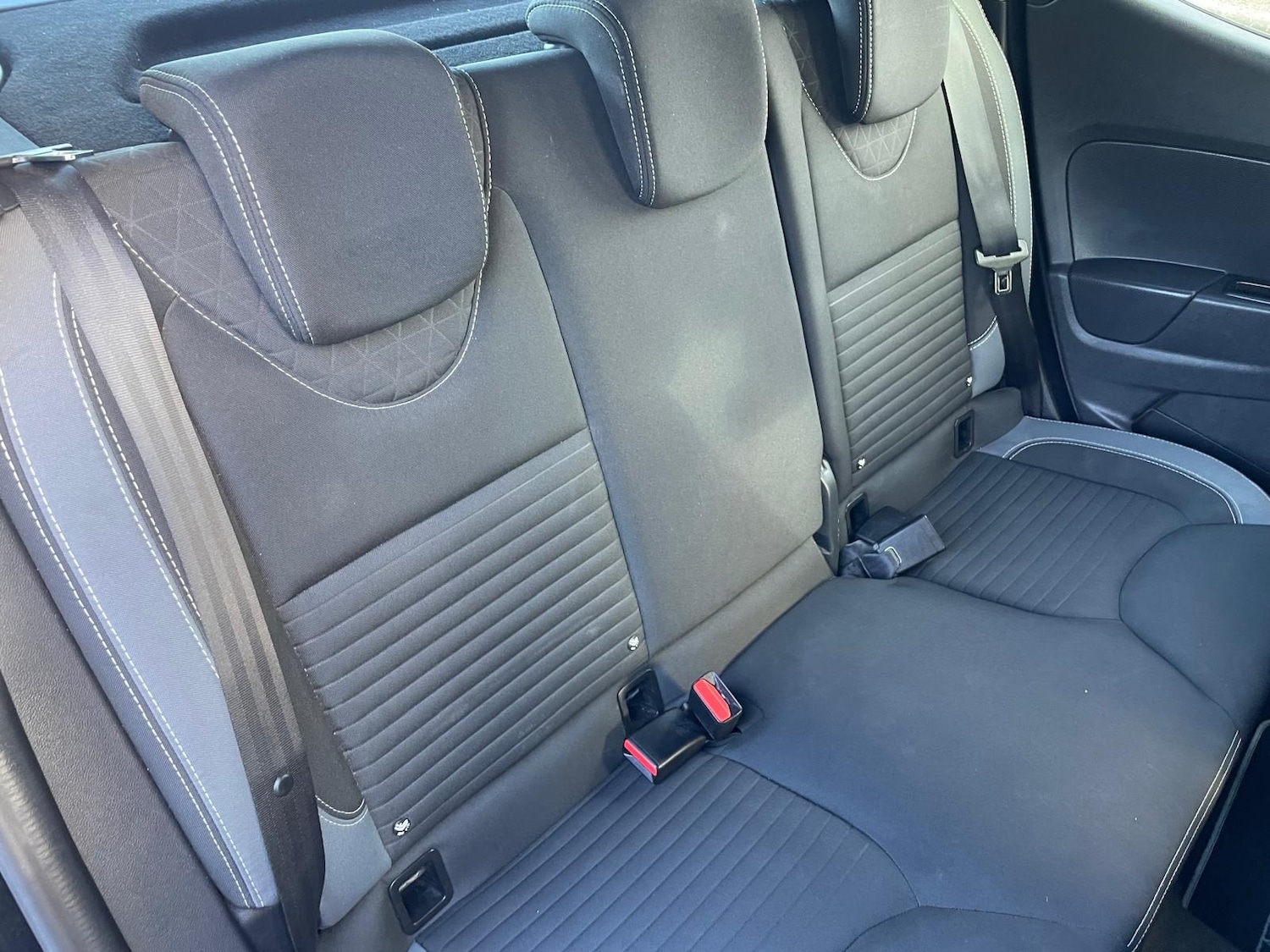 Used Renault Clio 2015 for sale - 76519662: Photo 11