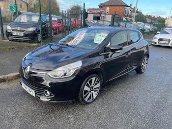 Used Renault Clio 2015 for sale - 76519662: Photo