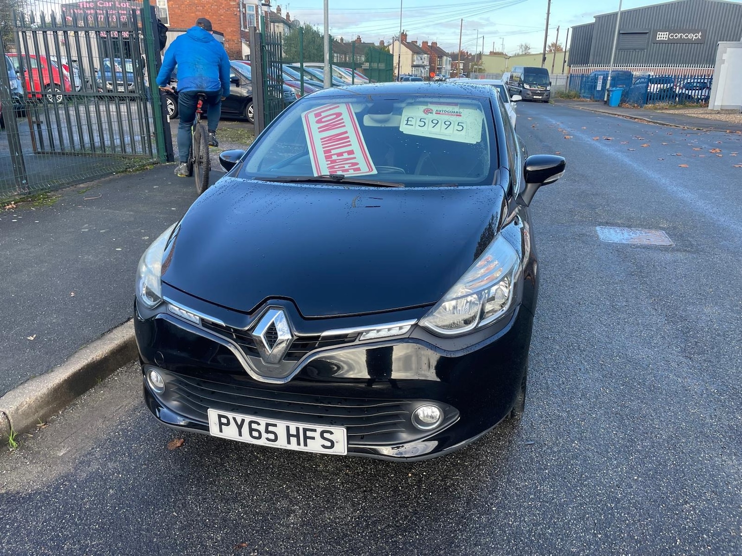 Used Renault Clio 2015 for sale - 76519662: Photo 26