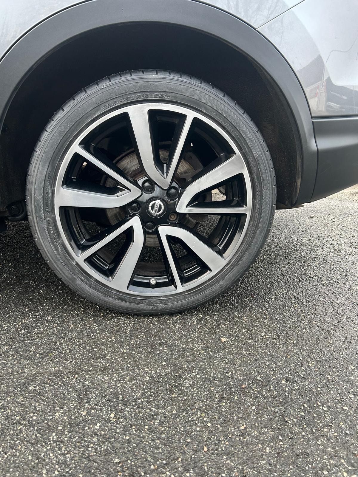 Used Nissan Qashqai 2015 for sale - 77136156: Photo 4