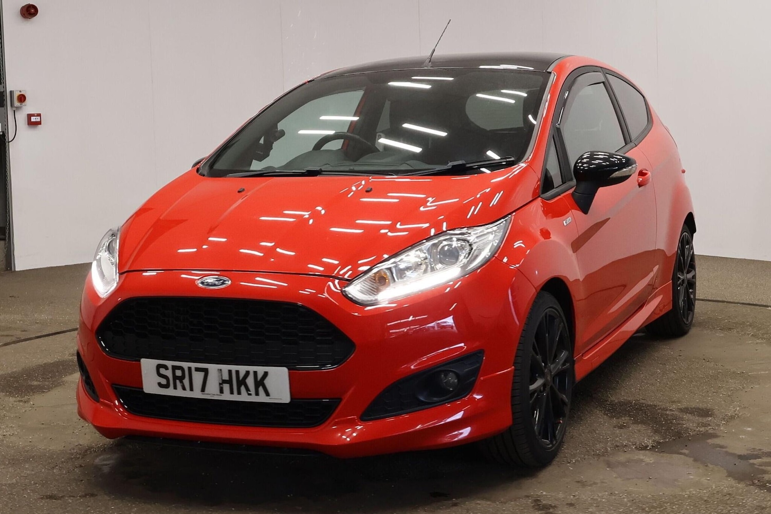 Used Ford Fiesta 2017 for sale - 78033743: Photo 2