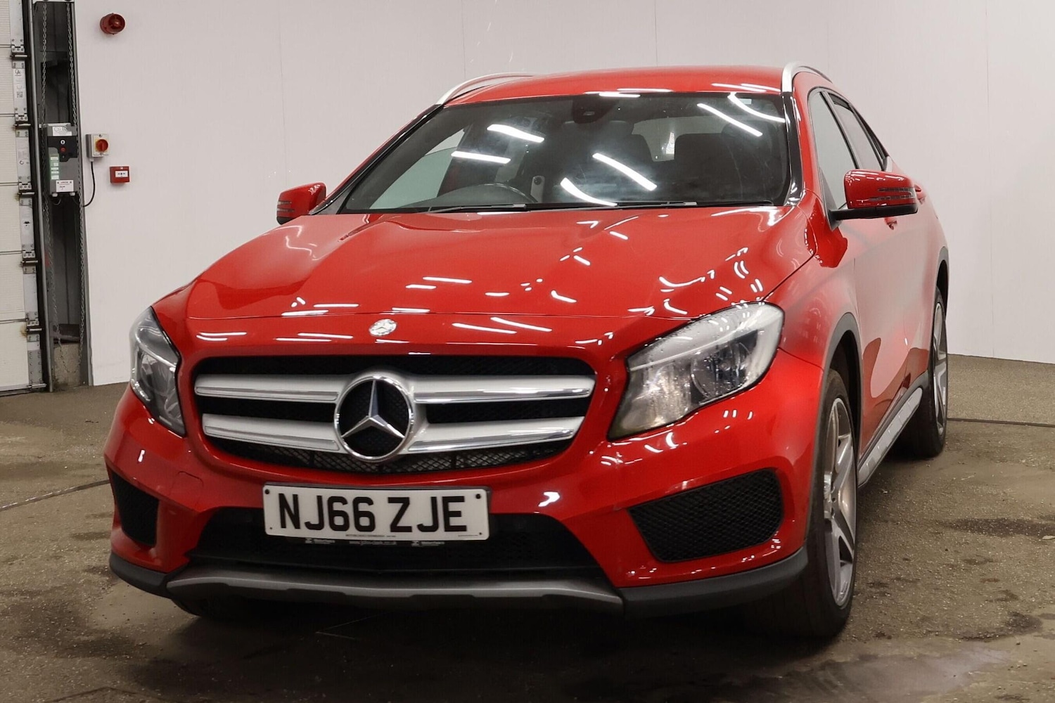 Used Mercedes-Benz GLA for sale - 77853584: Photo 2