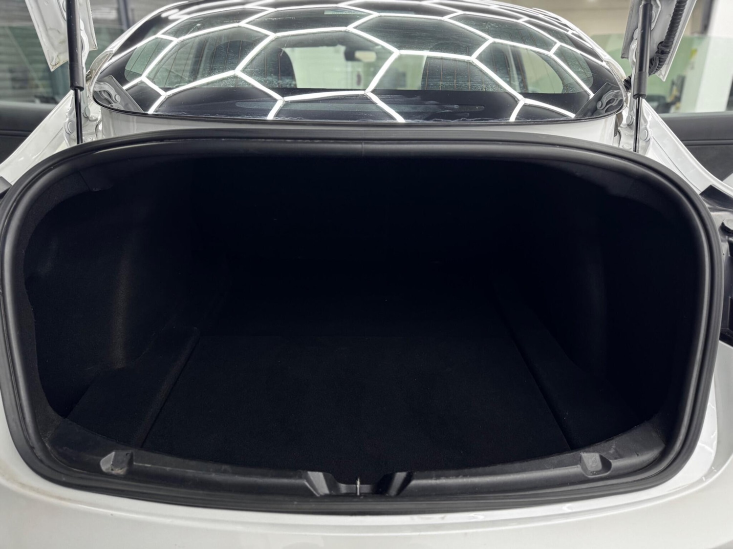 Used Tesla Model 3 2020 for sale - 77909848: Photo 26