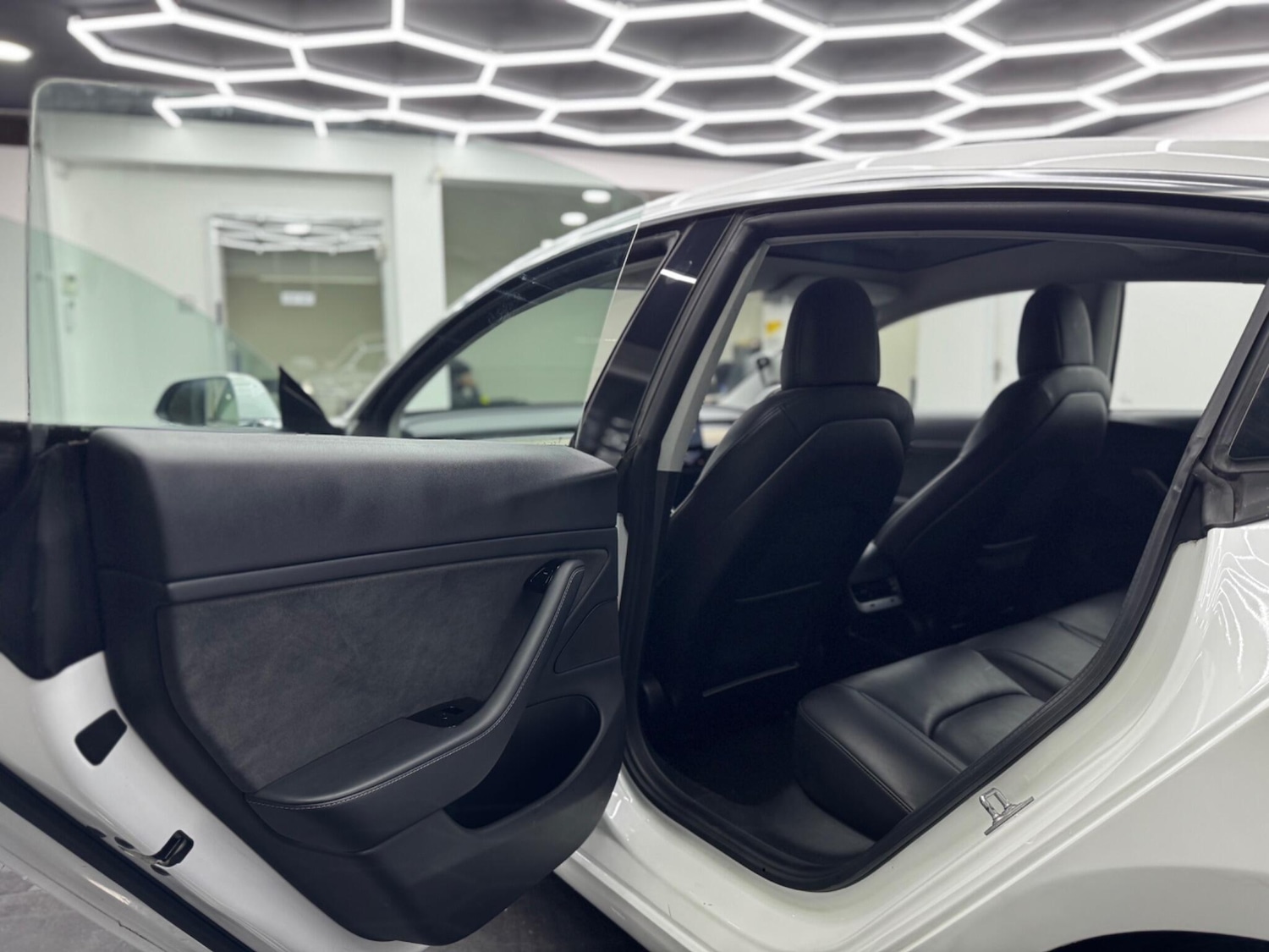 Used Tesla Model 3 2020 for sale - 77909848: Photo 27