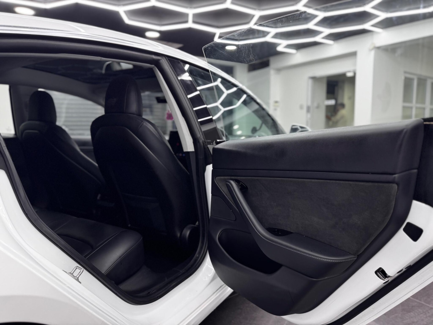 Used Tesla Model 3 2020 for sale - 77909848: Photo 32