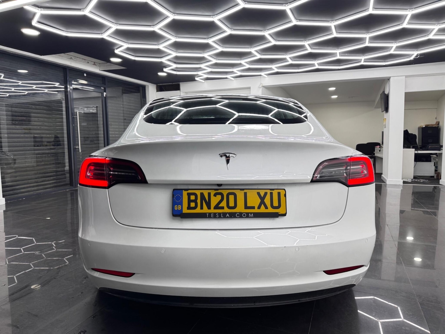 Used Tesla Model 3 2020 for sale - 77909848: Photo 7