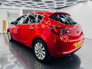 Used Vauxhall Astra 2013 for sale - 79412579: Photo