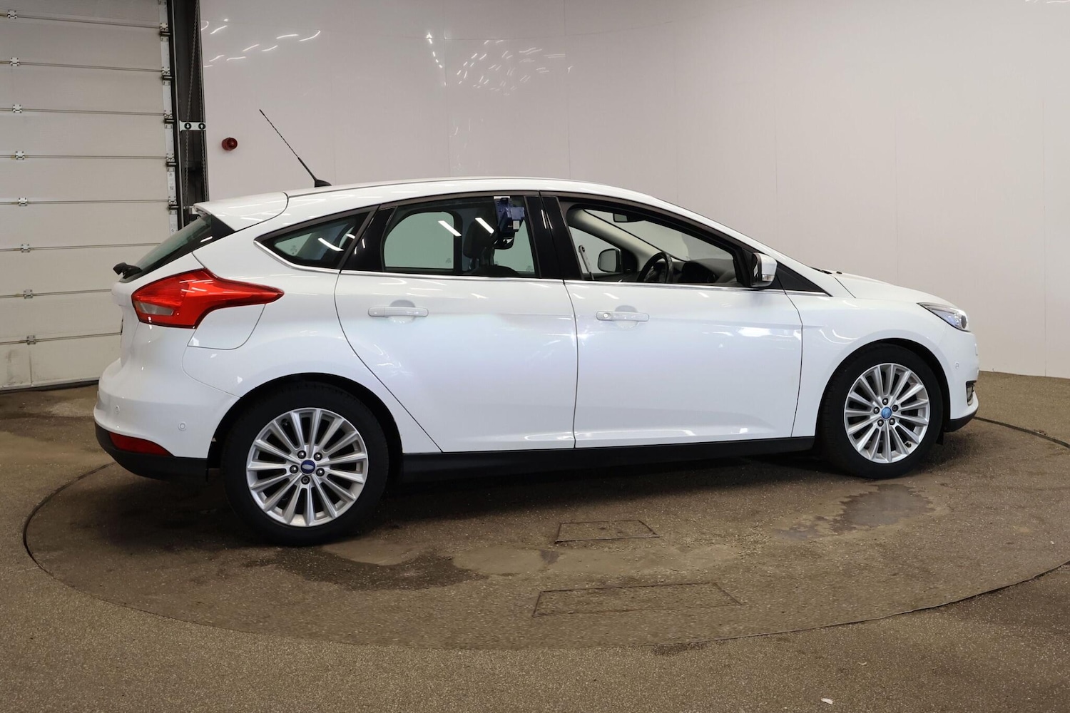 Used Ford Focus 2015 for sale - 77852783: Photo 7