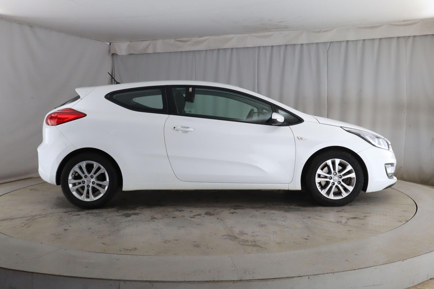 Used Kia Pro Ceed 2014 for sale - 77994002: Photo 7