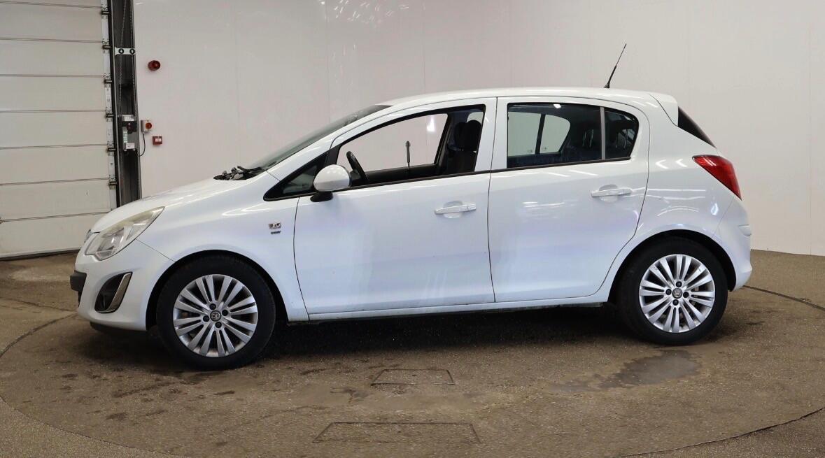 Used Vauxhall Corsa 2013 for sale - 77957482: Photo 4