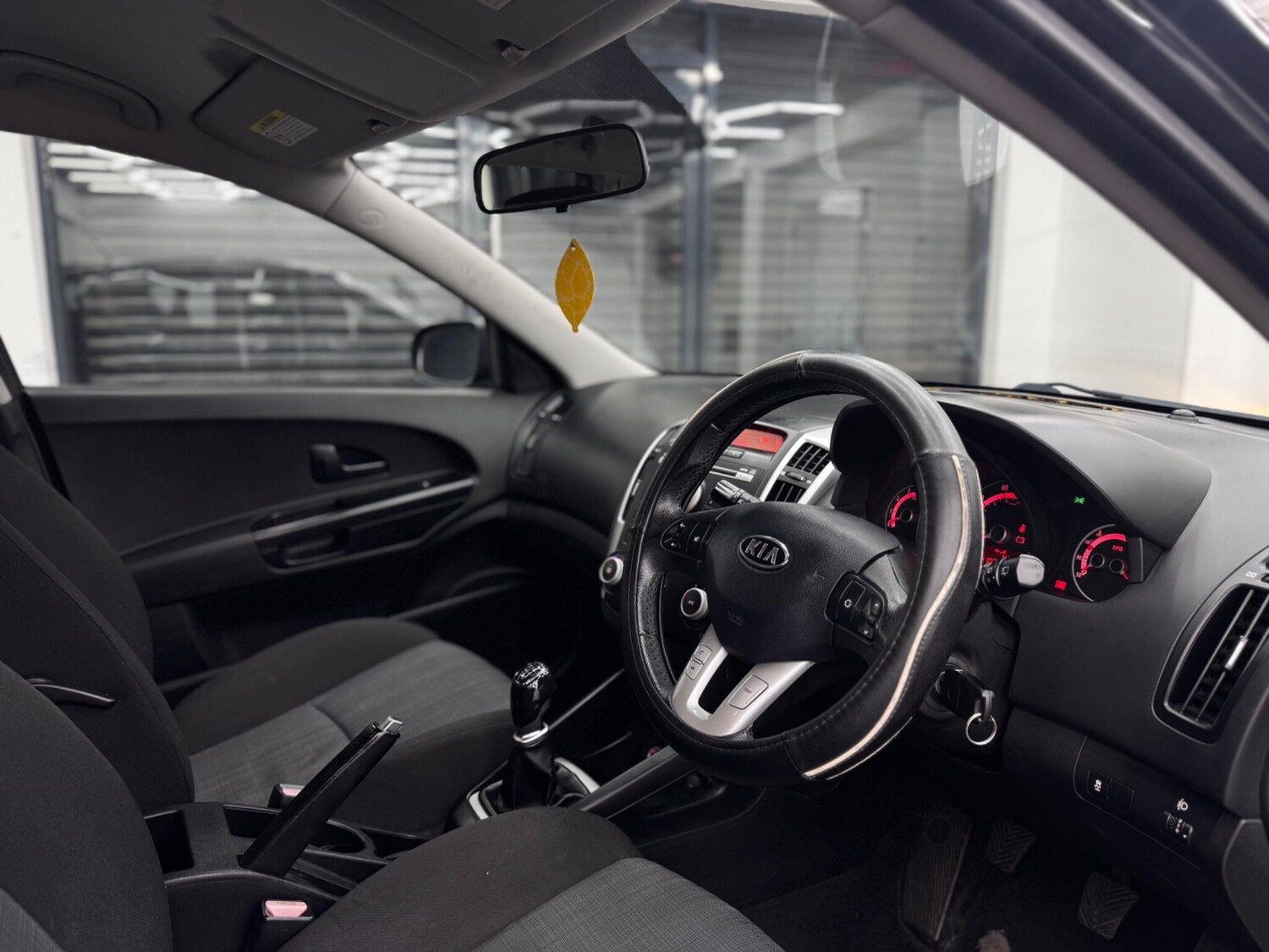 Used Kia Ceed 2011 for sale - 77940601: Photo 31