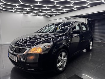 Used Kia Ceed 2011 for sale - 77940601: Photo