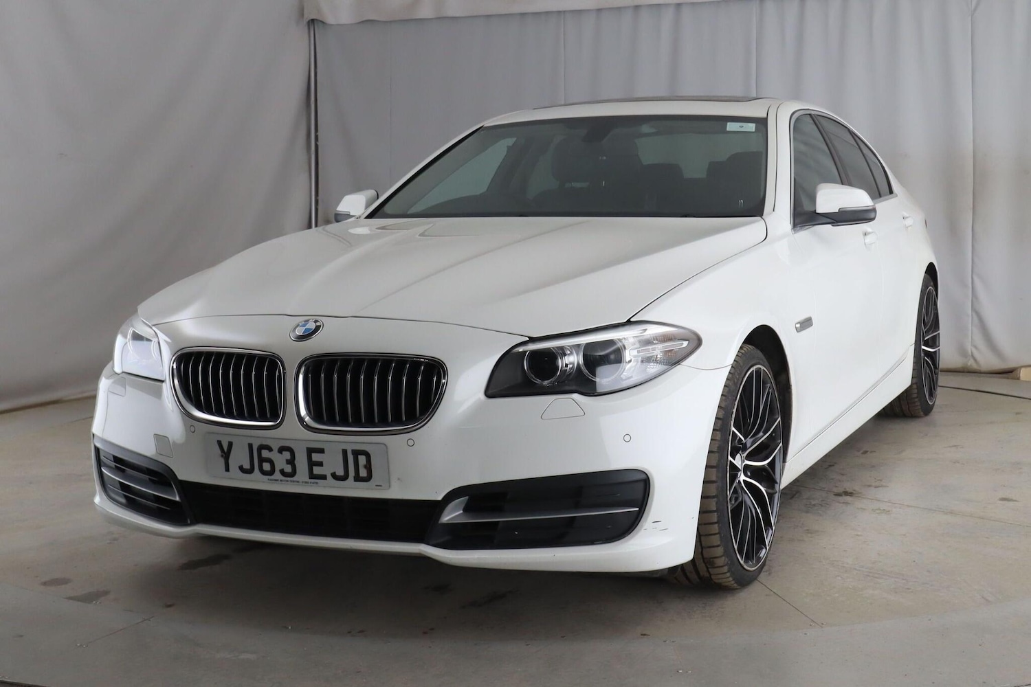 Used BMW 5 Series 2013 for sale - 77992959: Photo 2