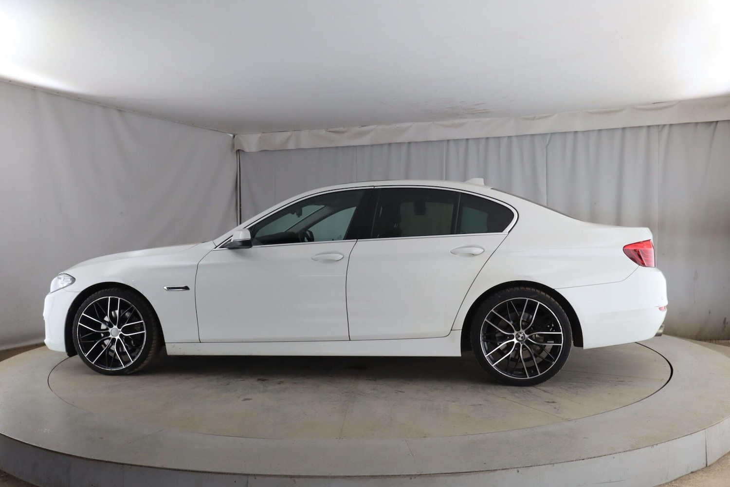 Used BMW 5 Series 2013 for sale - 77992959: Photo 8