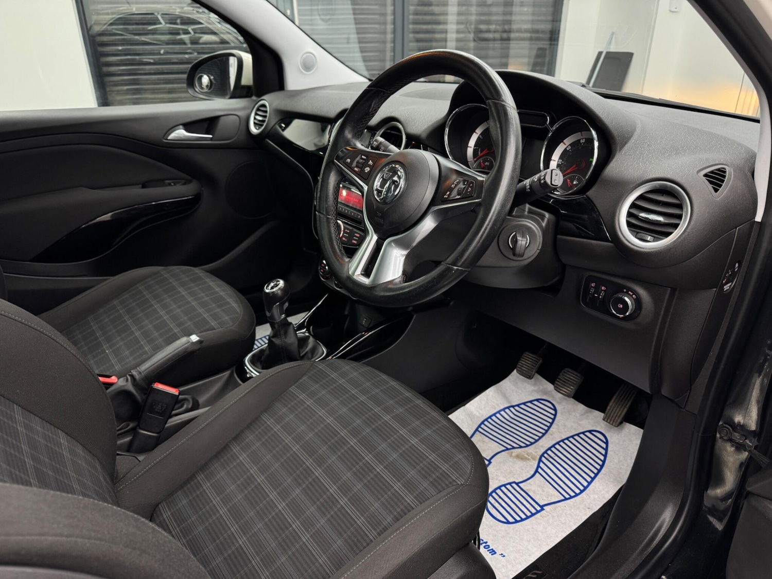 Used Vauxhall ADAM 2015 for sale - 77831683: Photo 15