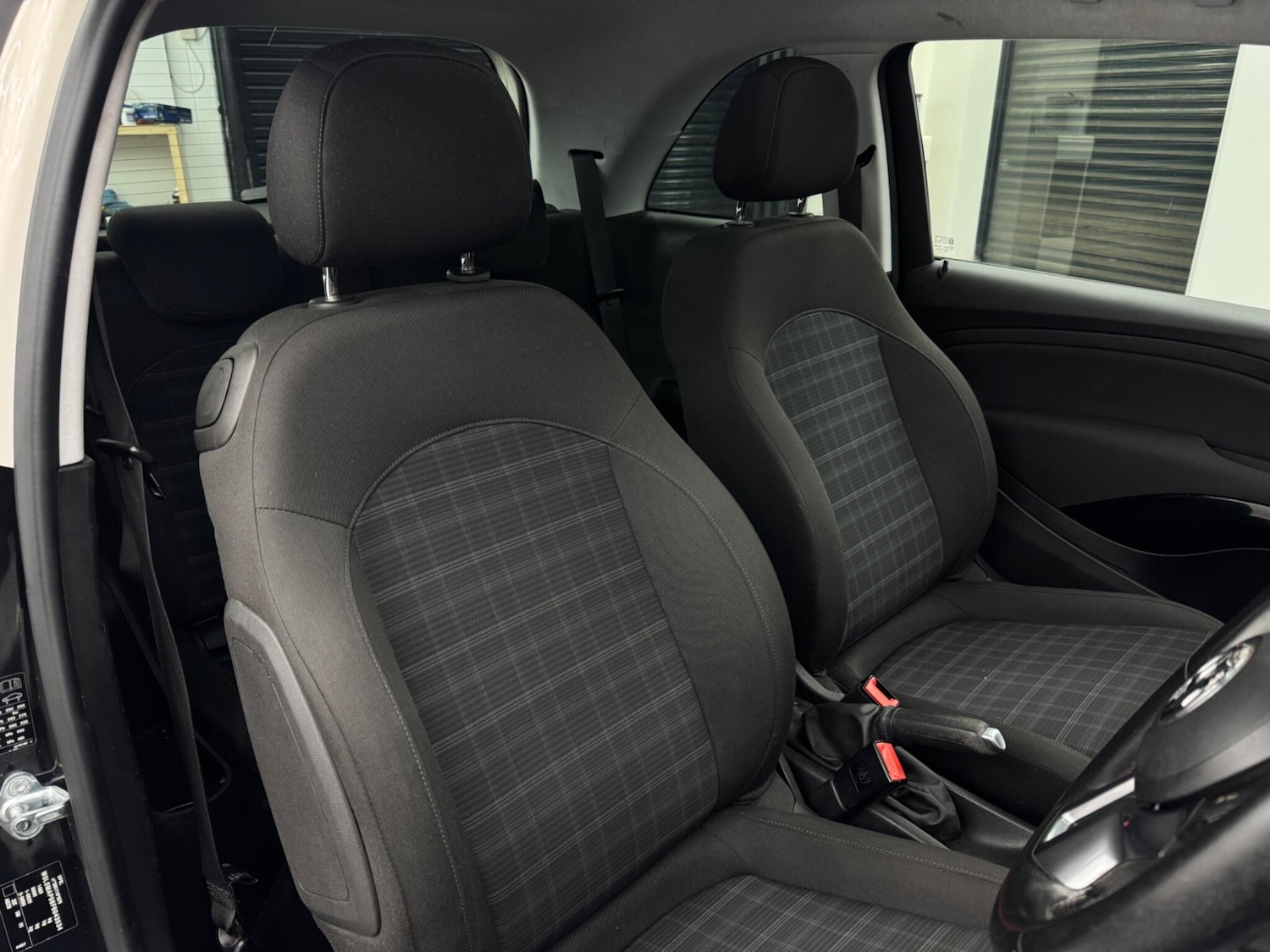 Used Vauxhall ADAM 2015 for sale - 77831683: Photo 16