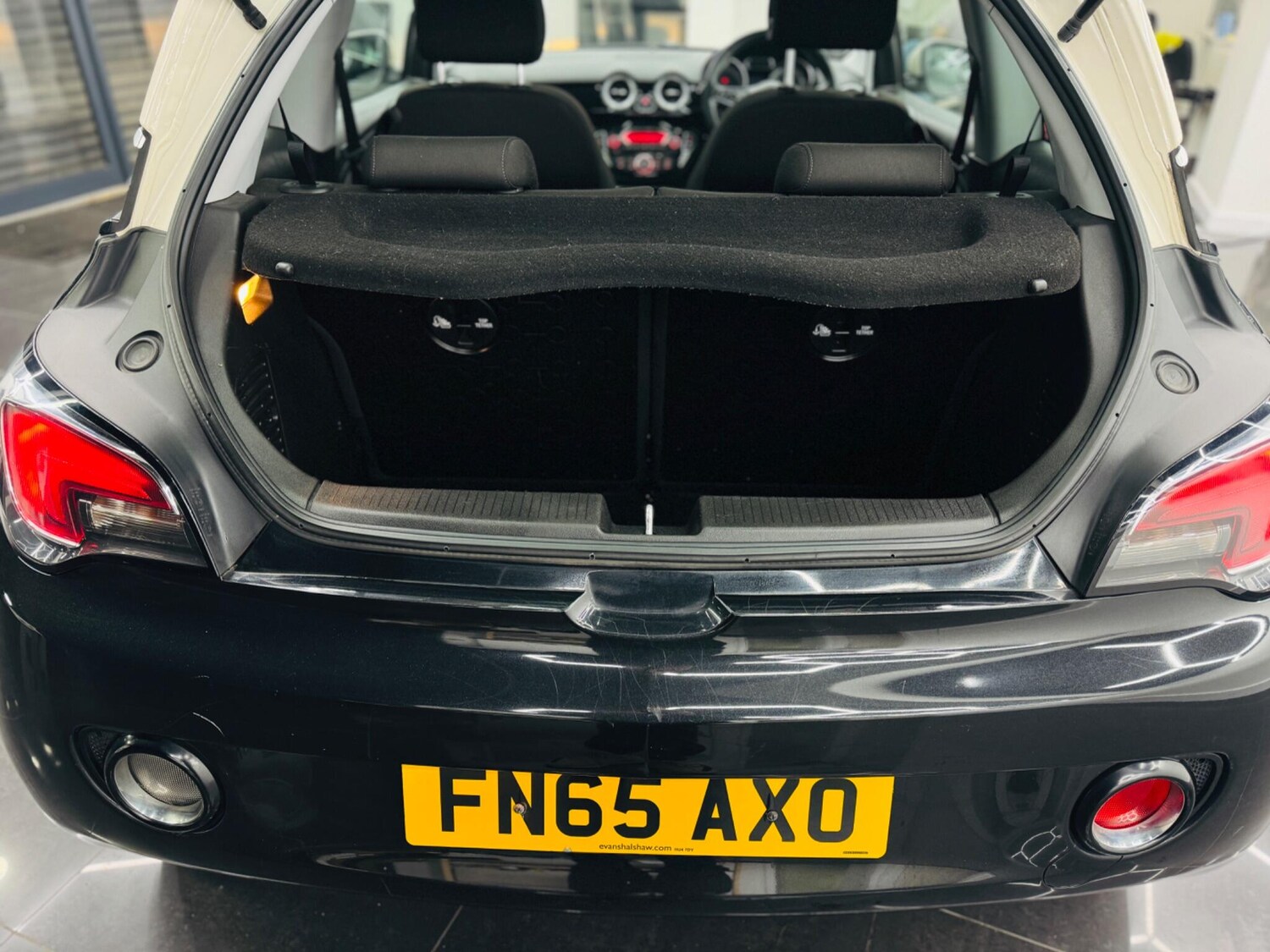 Used Vauxhall ADAM 2015 for sale - 77831683: Photo 24