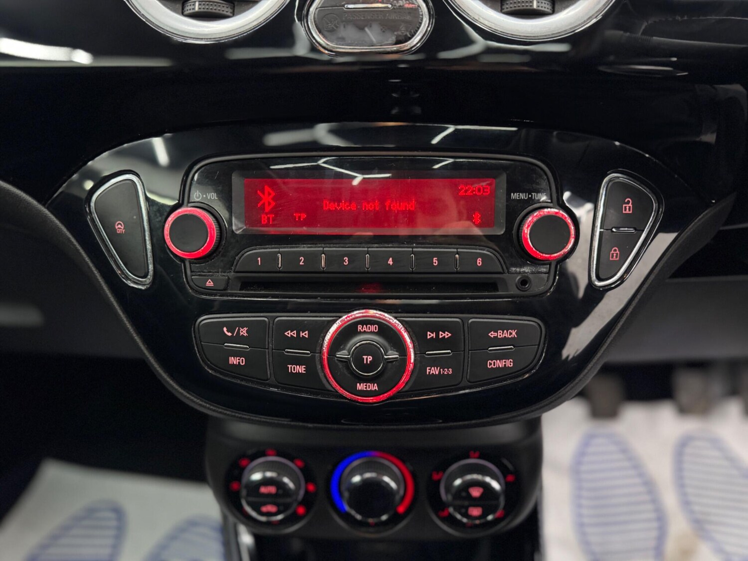 Used Vauxhall ADAM 2015 for sale - 77831683: Photo 31