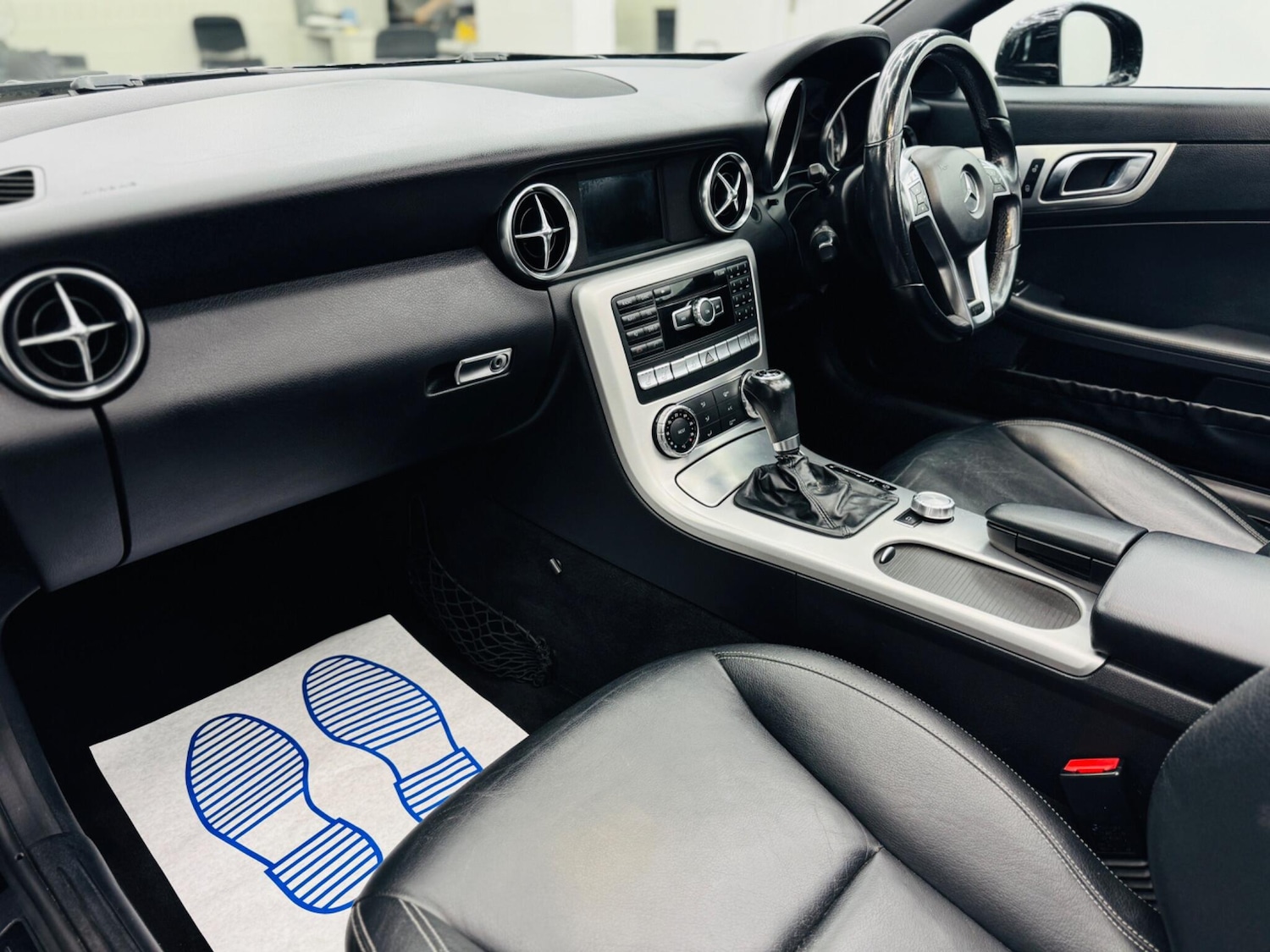 Used Mercedes-Benz SLK 2011 for sale - 77831680: Photo 16