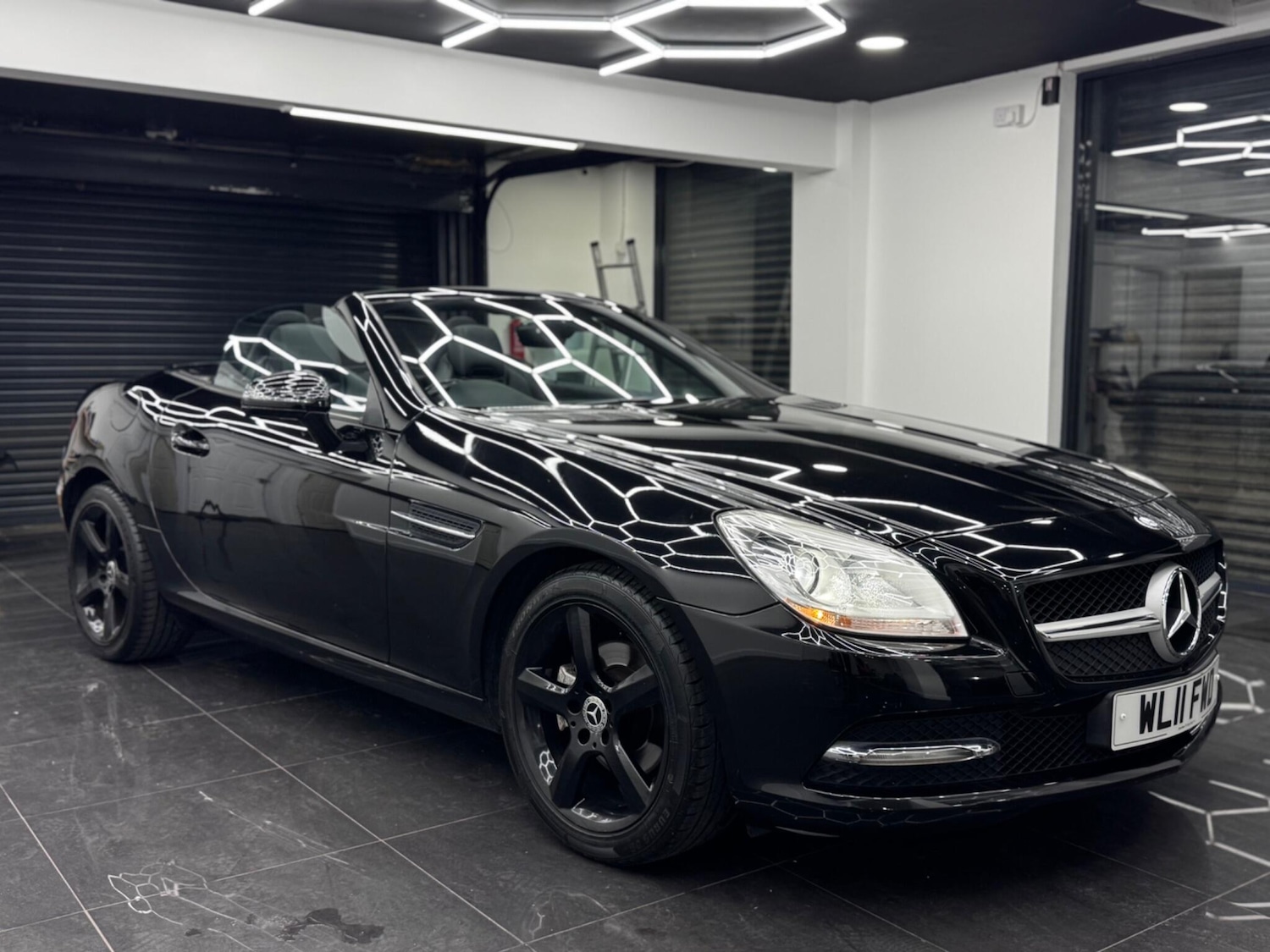 Used Mercedes-Benz SLK 2011 for sale - 77831680: Photo 5