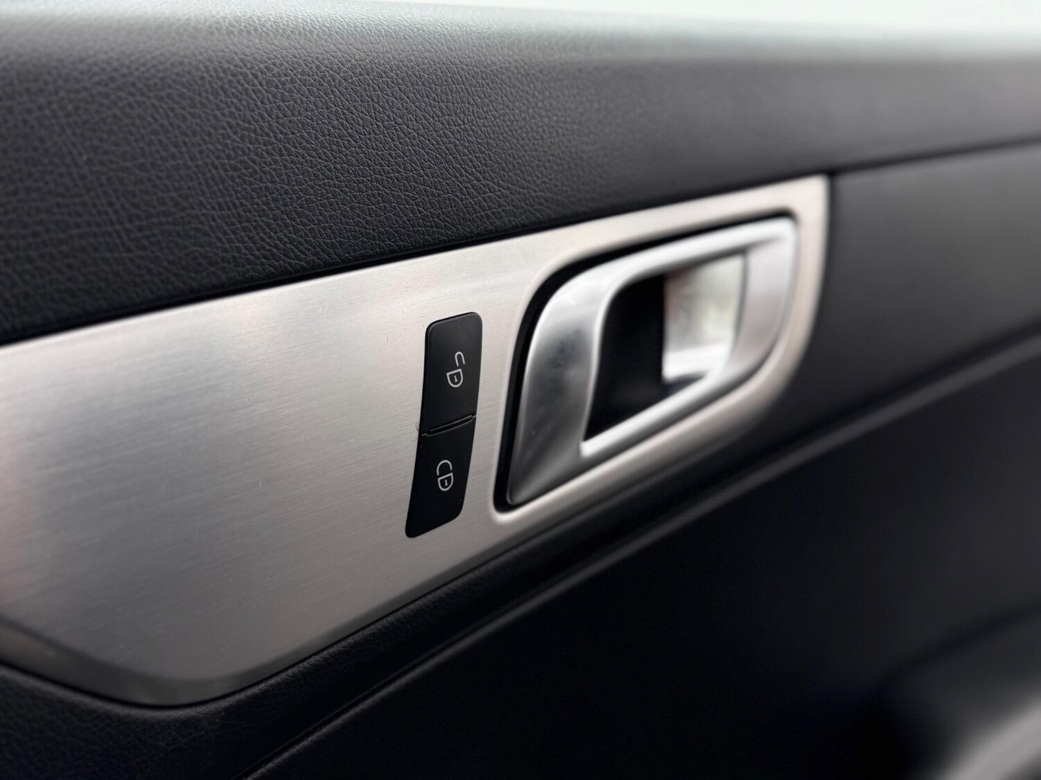 Used Mercedes-Benz SLK 2011 for sale - 77831680: Photo 55