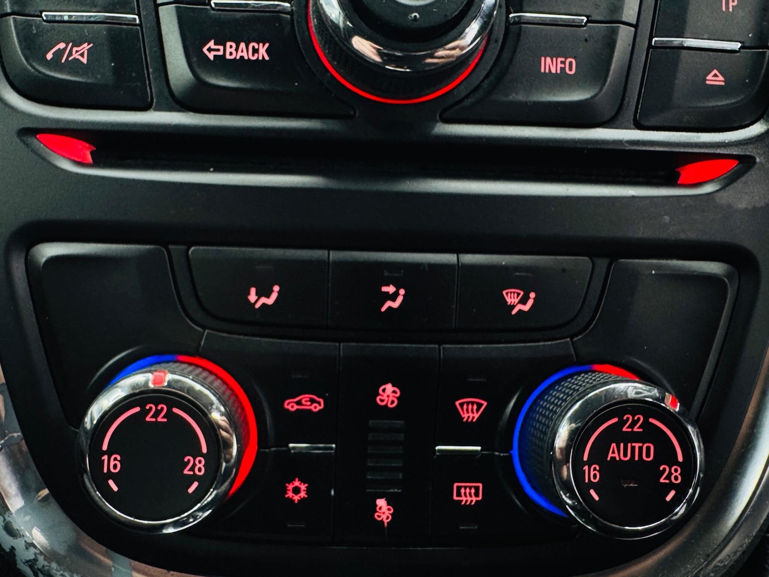 Used Vauxhall Mokka for sale - 78116224: Photo 22