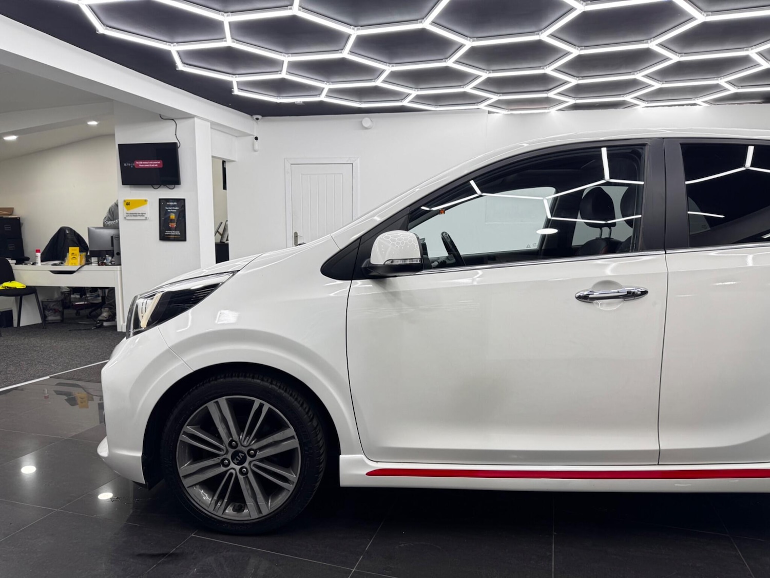 Used Kia Picanto 2018 for sale - 78085967: Photo 10