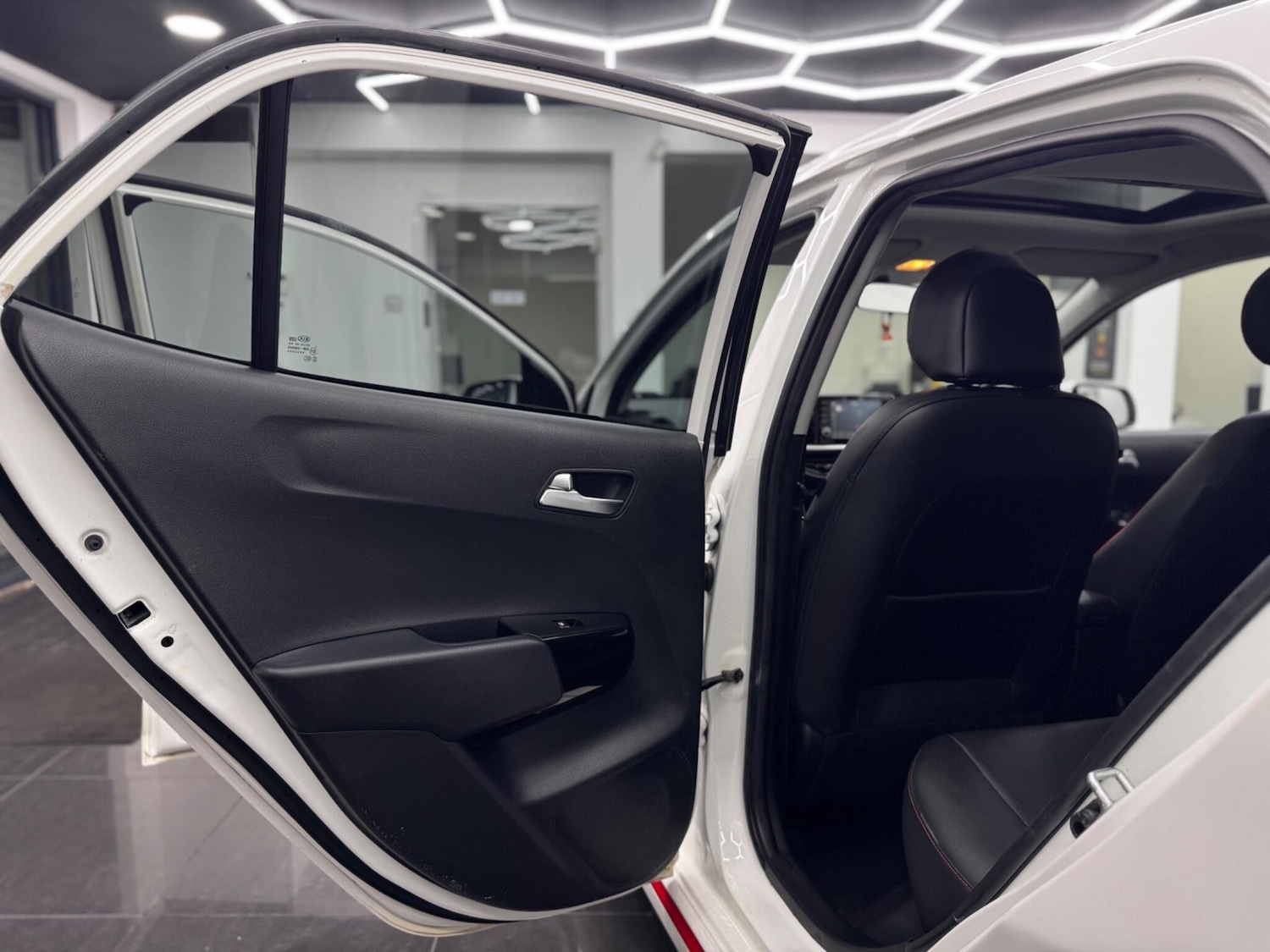 Used Kia Picanto 2018 for sale - 78085967: Photo 29