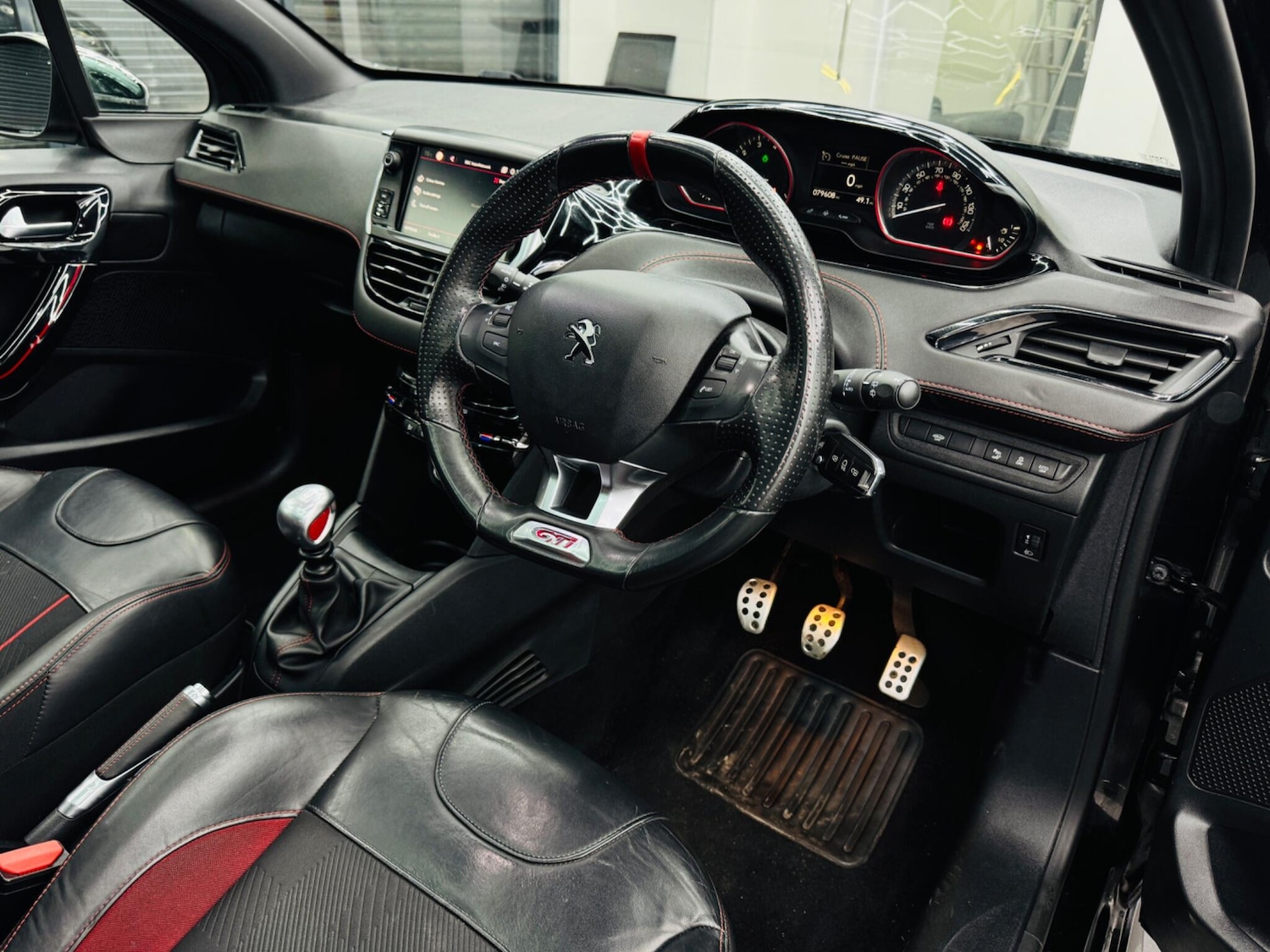 Used Peugeot 208 2017 for sale - 77831678: Photo 25