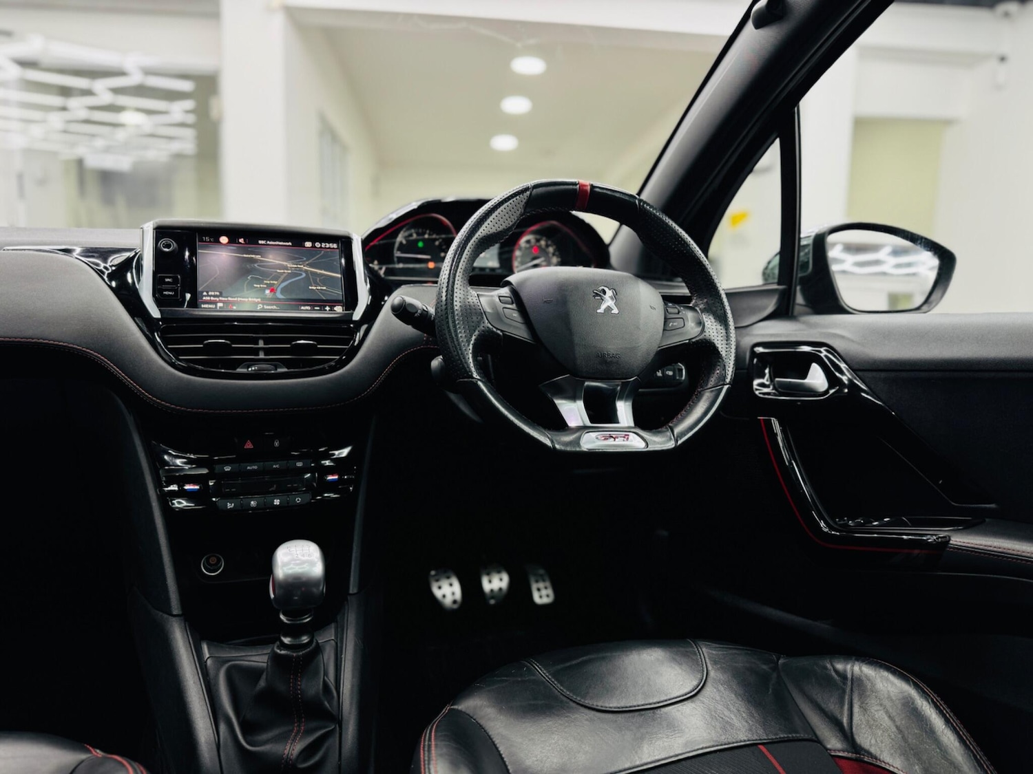 Used Peugeot 208 2017 for sale - 77831678: Photo 27