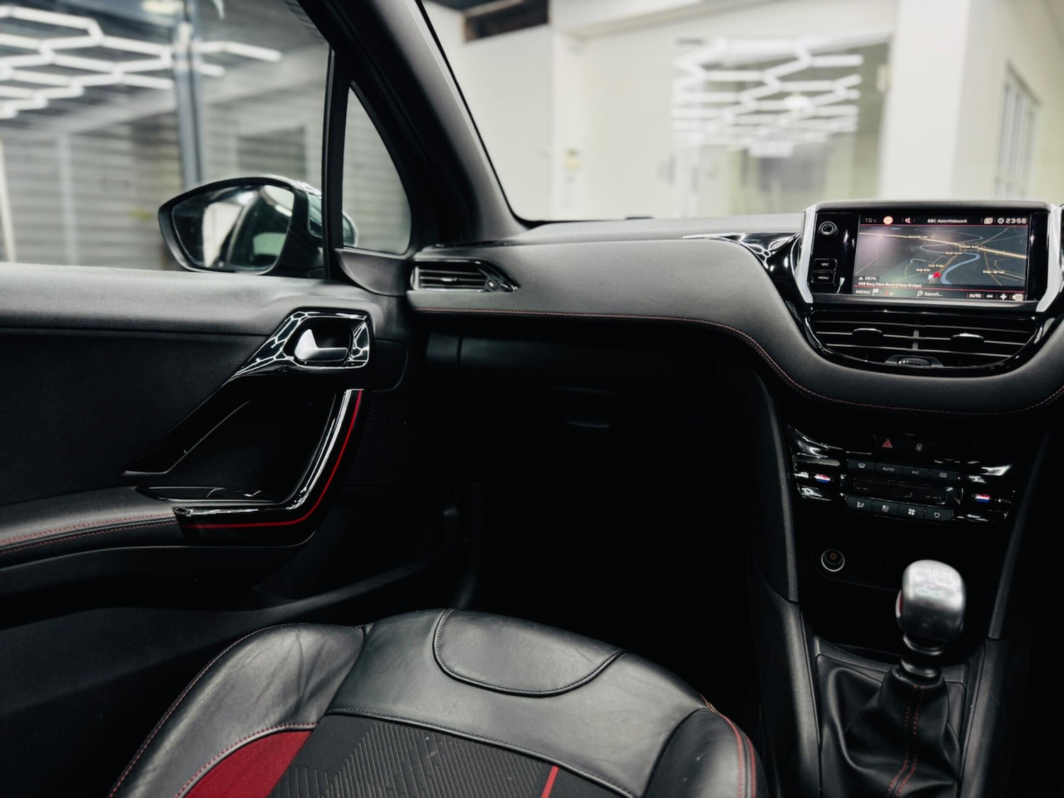 Used Peugeot 208 2017 for sale - 77831678: Photo 28