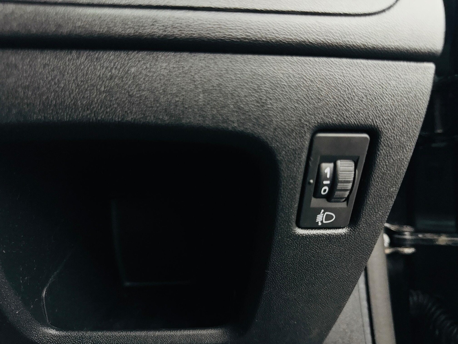 Used Peugeot 208 2017 for sale - 77831678: Photo 37