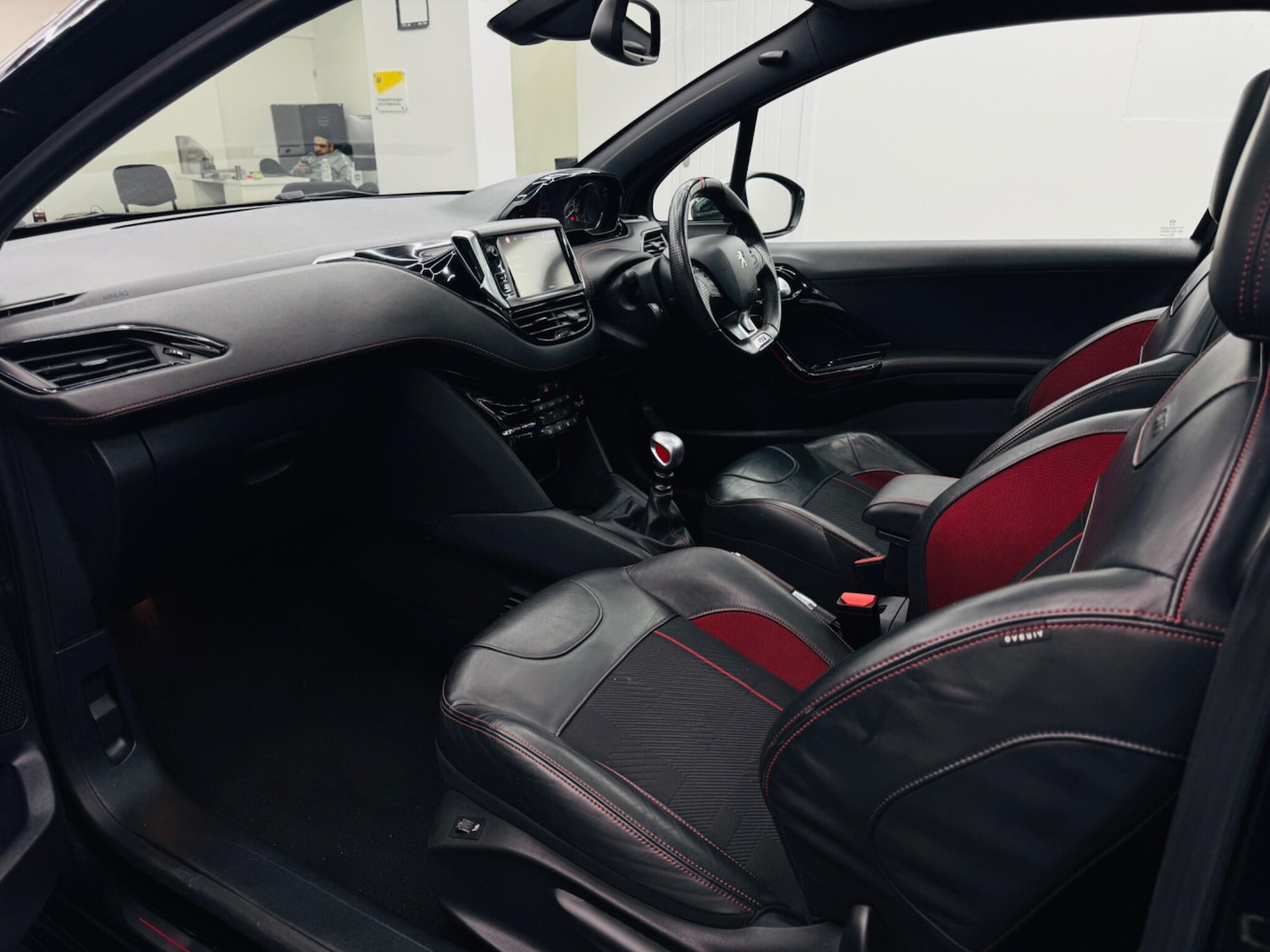 Used Peugeot 208 2017 for sale - 77831678: Photo 49