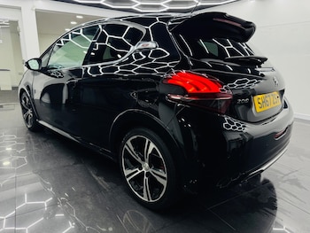 Used Peugeot 208 2017 for sale - 77831678: Photo