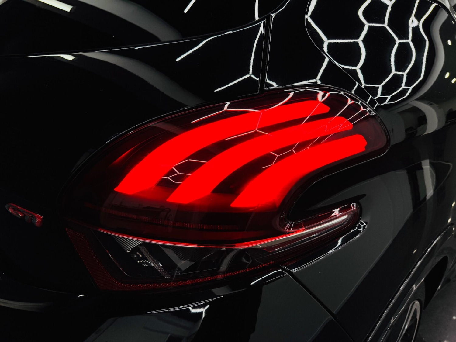 Used Peugeot 208 2017 for sale - 77831678: Photo 54