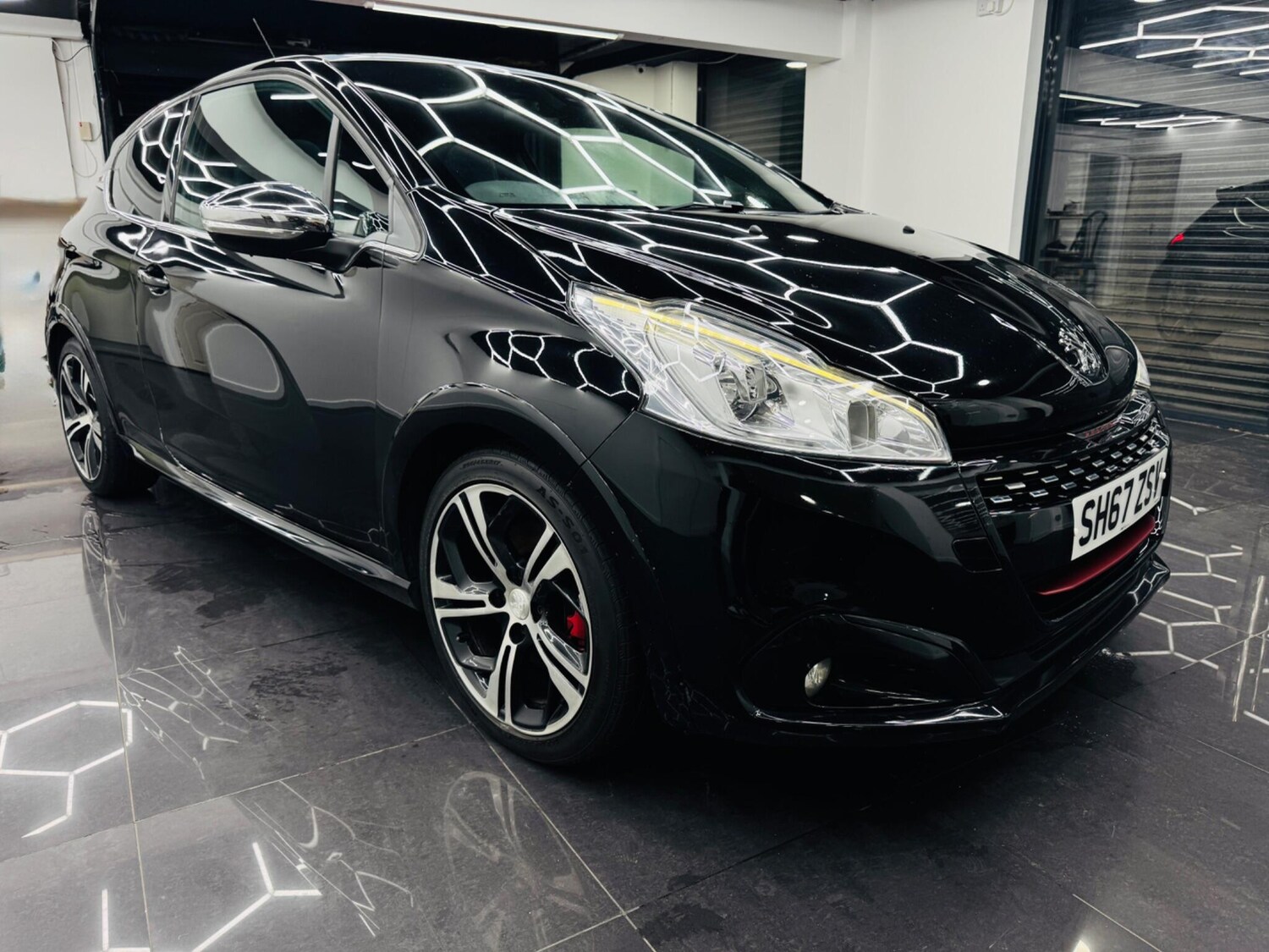 Used Peugeot 208 2017 for sale - 77831678: Photo 8