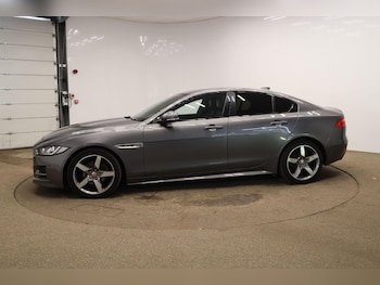 Used Jaguar XE 2018 for sale - 78854358: Photo